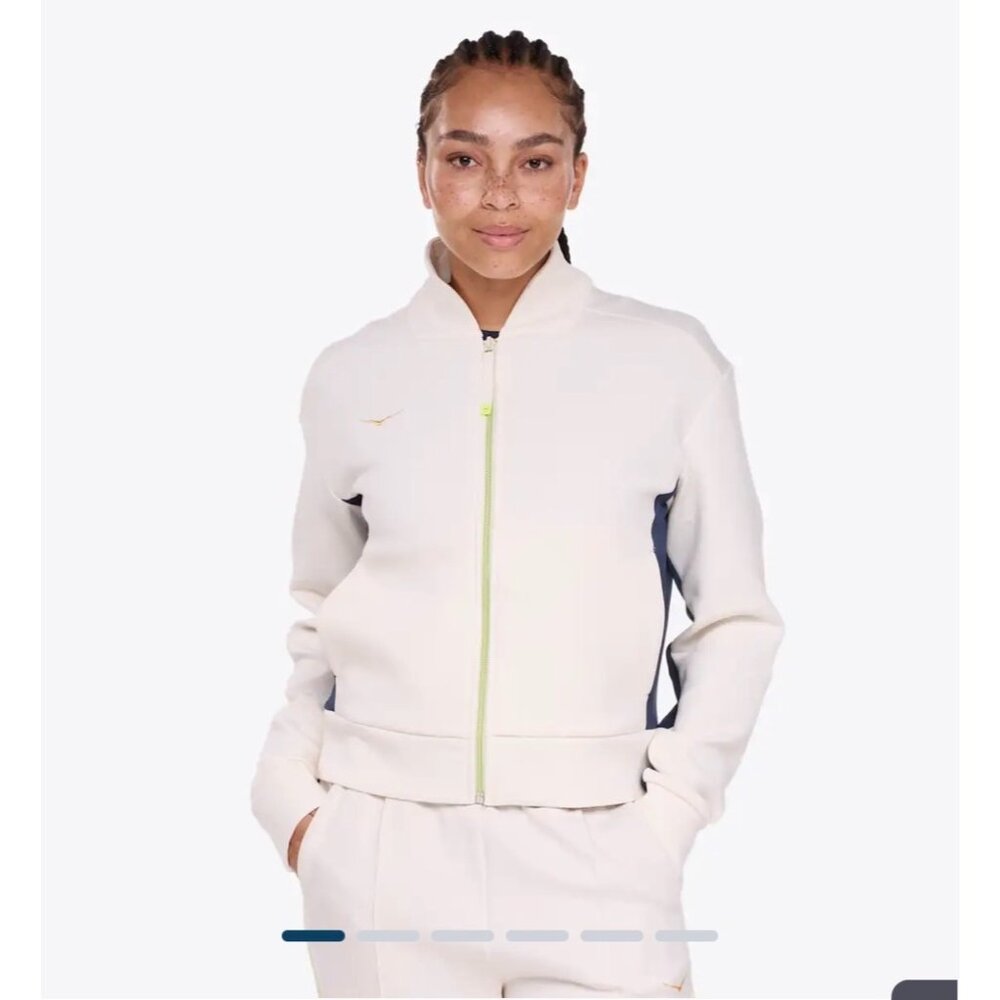 Hoka One One Track Jacket Women‎ XS White Navy Blue Full Zip Mock Neck Athletic